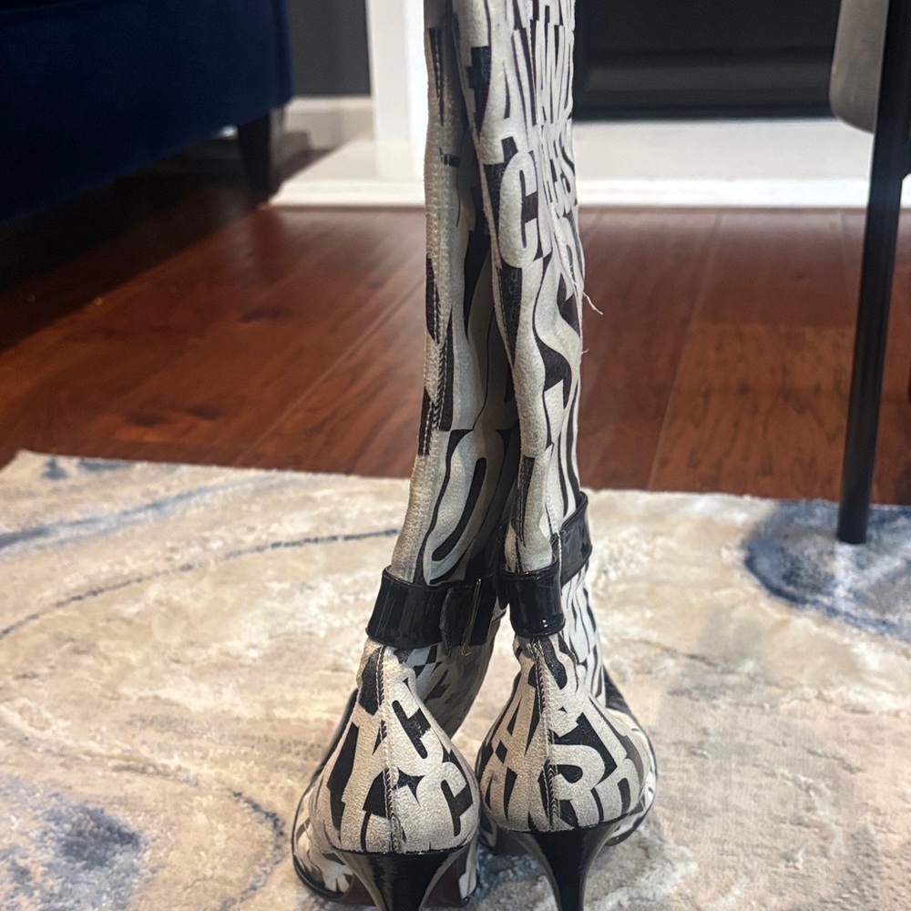 Black & White Print Knee-High Stiletto Boots – Size 8 - Picture 4 of 8